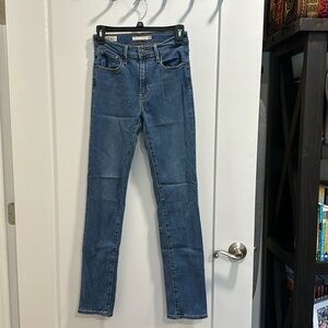 Levi's High Rise Straight